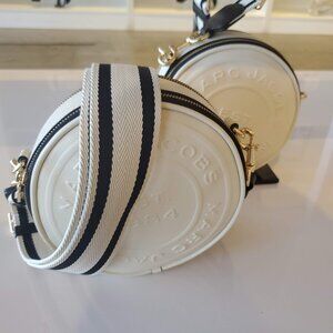 Marc Jacobs Signet Circle Crossbody bag